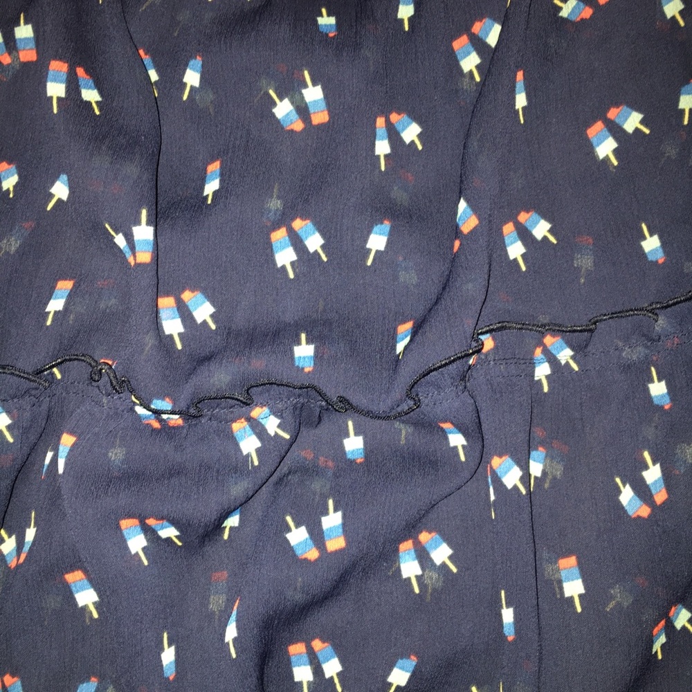 Hollister ice cream bar print top - Picture 2 of 3